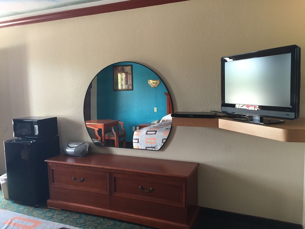 Palace Inn South Wayside Хьюстон Экстерьер фото